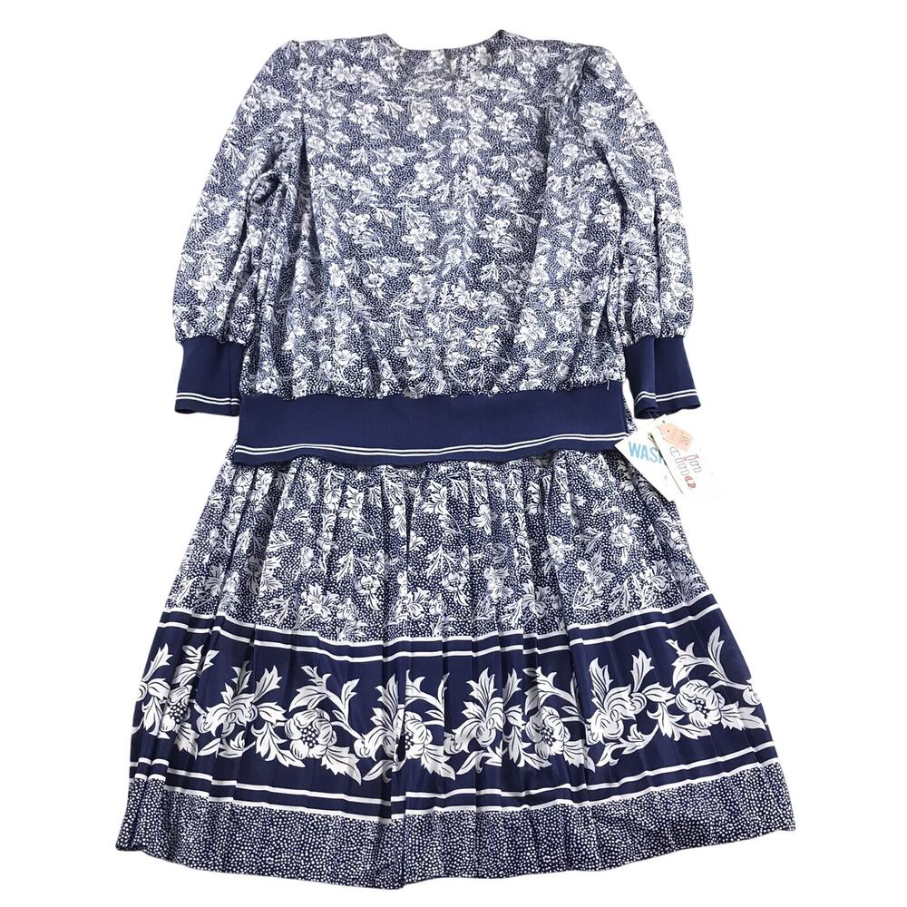 Vintage Skirt Set Blue and White Floral Top Shoulder Pads In Cinq Size 20 NWT